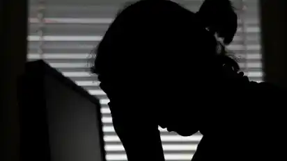 Eine Notlage aus Folge der Corona-Krise kann auch zu Depressionen führen.