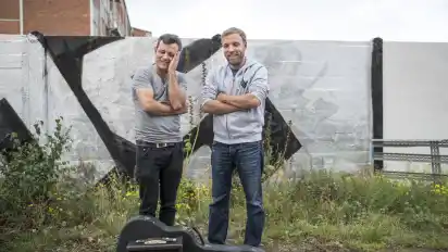 Können über sich selbst lachen: Daniel Hohorst (links) und Dennis Bokelmann machen schon lange gemeinsam Musik. Nun haben sie ein neues Projekt gestartet. Als Kerle Fornia treten sie erstmals zu zweit auf.