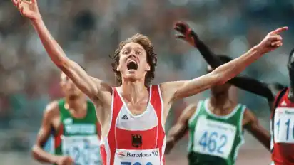 Dieter Baumann, der Olympiasieger: 1992 in Barcelona bejubelt er nach einem furiosen Schlussspurt den Sieg im 5000-Meter-Lauf.
