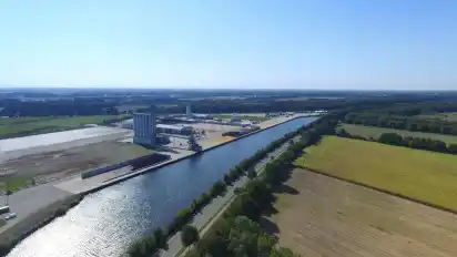 Am Küstenkanal in Friesoythe planen zwei Unternehmen, eine hochmoderne Biomethan-Anlage sowie eine Transformationsanlage für Schweine-Gülle zu errichten.