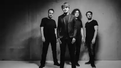 Madsen, 19. Dezember 2020, Pier 2 Die Indie-Rock-Band Madsen geht 2020 auf "Die Perfektion"-Tour und legt dabei auch einen Stopp in Bremen ein. Im Vorprogramm ist die Band Nada Surf zu sehen. Das Konzert war eigentlich für den 17. April geplant, muss aber wegen des Coronavirus auf den 19. Dezember verschoben werden. Die Tickets behalten ihre Gültigkeit.