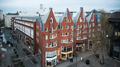 Der Lloydhof wird verkauft.