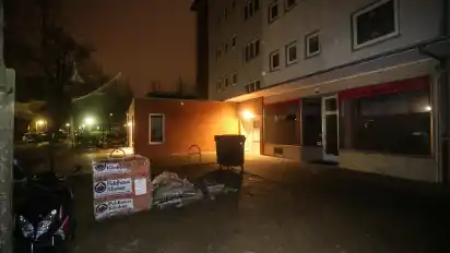 In einer Gaststätte in Lüssum schlugen und traten die Täter auf ihr Opfer ein.