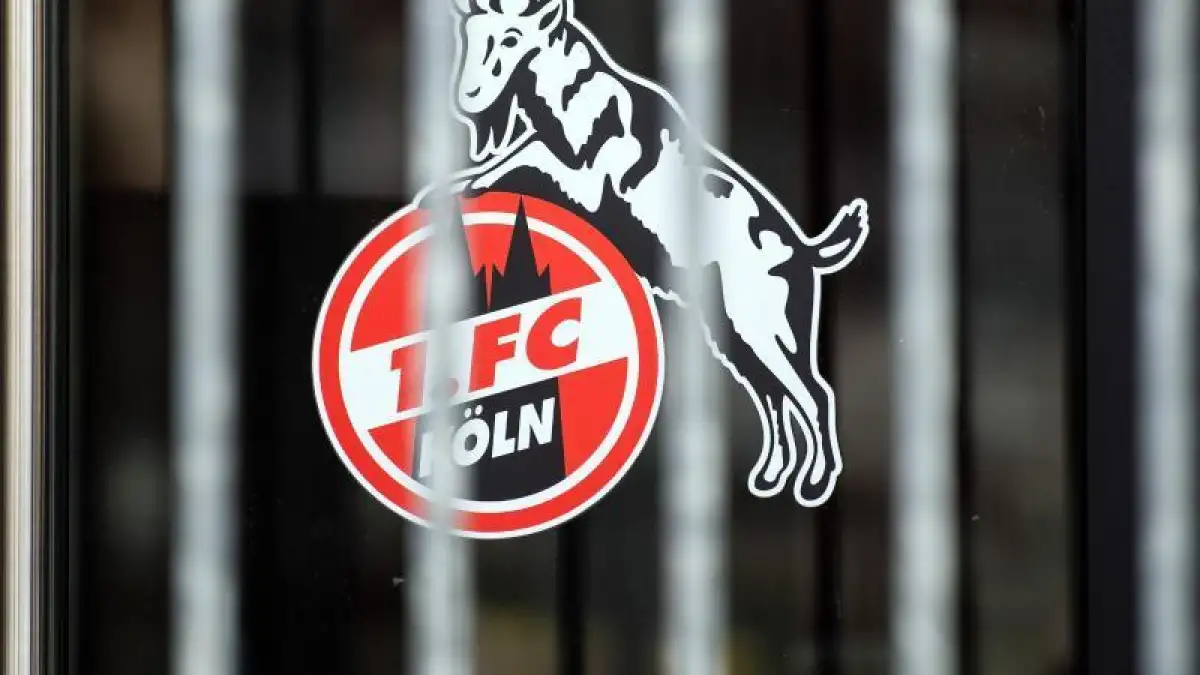 Nach Kritik 1. FC Köln verteidigt DauerkartenRegelung