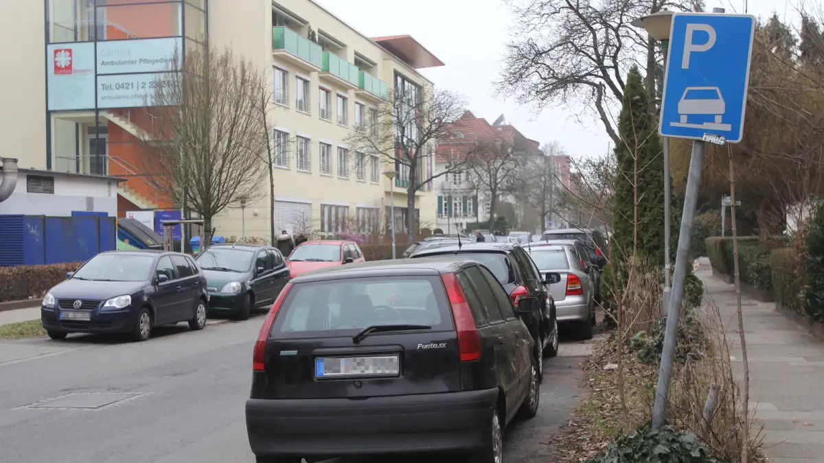 Parken Auf öffentlichen Straßen Vor Grundstück Kontroverse um aufgesetztes Parken