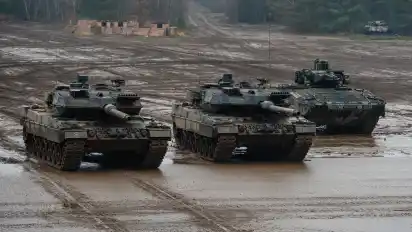 Es ist der Industrie schon lange ein Dorn im Auge, dass die Bundeswehr ihr Material selber repariert.