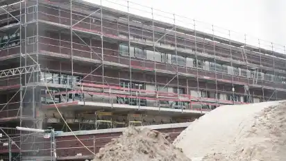 Teurer als geplant: Die Baustelle der städtischen Klinik an der Bismarckstraße.