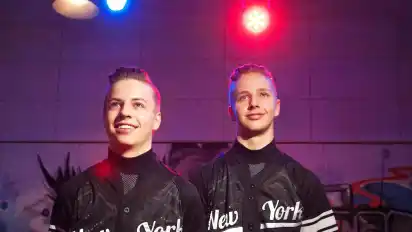Teilen neben ihrer Vorliebe für Hip-Hop auch Frisur und Tanz-Outfit miteinander: Vize-Weltmeister Robin Schröder (l.) und Moritz Beer aus Bremerhaven.