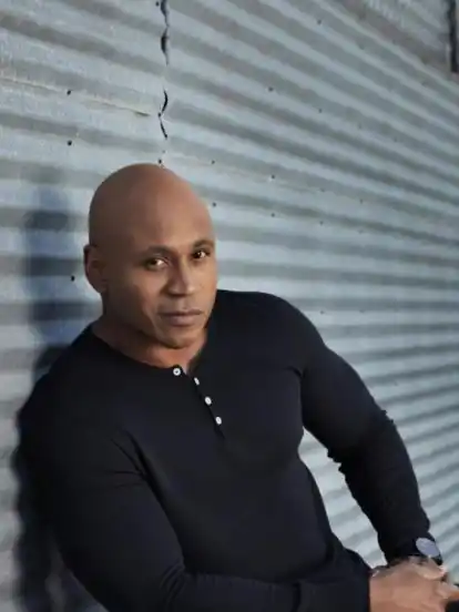 In "Navy CIS: L.A." spielt LL Cool J den Undercover-Agenten und Nahkampfprofi Sam Hanna.