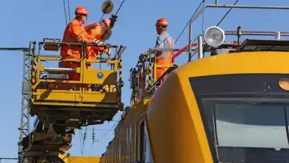 Am 9. November stehen erneut Arbeiten an der Bahnstrecke zwischen Vegesack und dem Hauptbahnof an. Laut Mitteilung der Nordwestbahn liegt der Fokus dann auf der Oberleitung.
