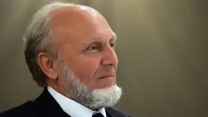Hans-Werner Sinn eckte häufig mit seinen provokanten Thesen an. Im März 2016 gibt er sein Amt als Leiter des Ifo-Instituts aus Altersgründen ab.