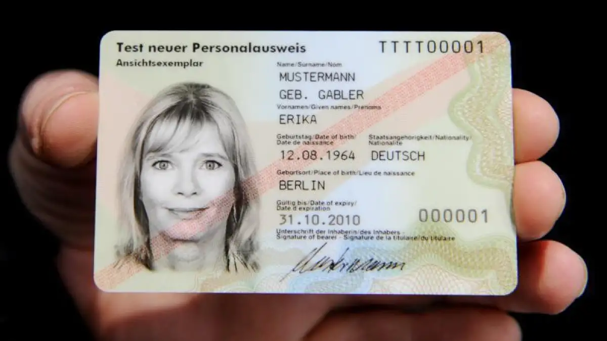 Was Brauche Ich Für Personalausweis Zum leichtfertigen Umgang mit dem Personalausweis