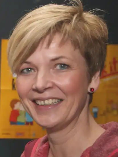 Ulrike Bowe-Eden von Schattenriss hofft auf weitere Mittel, damit die Online-Arbeit fortgeführt werden kann. FOTO: SCHEITZ