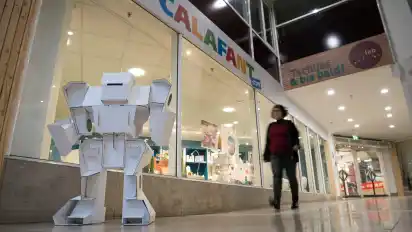 Im Citylab verkauft das Bremer Unternehmen Calafant Spielzeug aus Pappe. Eigentlich sei ein Laden in der 1A-Lage der Innenstadt für das Produkt interessant. Doch nicht zu den aktuellen Mietkonditionen, sagt Geschäftsführer Boris Schimanski.