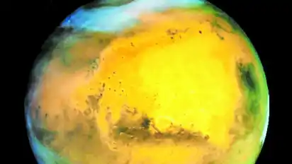 Der Mars hat einen Durchmesser von knapp 6800 Kilometern. Zum Vergleich: Der Durchmesser der Erde beträgt mehr als 12 700 Kilometer.