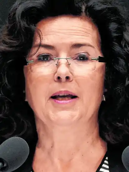 Wissenschaftsministerin Gabriele Heinen-Kljajic bessert das Hochschulgesetz nach.