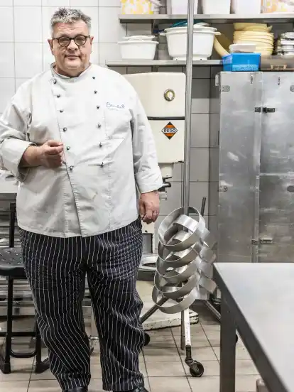 Konditormeister Bernard Timphus vom Café Stecker berichtet jeden Tag von seiner Situation in Zeiten der Coronakrise.