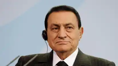Der damalige ägyptische Präsident Husni Mubarak im Jahr 2010 in Berlin. Foto: Alina Novopashina/dpa