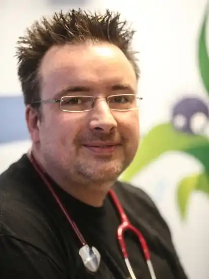 Der Nordbremer Kinderarzt Christian Wagner hofft, dass die Patienten trotz Corona-Virus ruhig und besonnen bleiben.