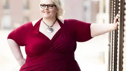 Inzwischen kann die Hamburger Autorin Nicole Jäger mit ihren Kurven selbstbewusst leben. Vor sieben Jahren stand sie mit 340 Kilo vor dem gesundheitlichen Kollaps, seitdem hat die 33-Jährige mehr als 160 Kilo abgenommen.