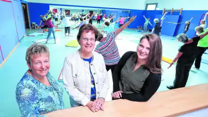 Sie leisten seit Jahren tolle Arbeit für OT Bremen (v.l.): Sabine Kruschke, Ute Brunzel und Stephanie Brunzel.