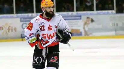 Unverhofft: Cody Lampl und die Fischtown Pinguins könnten in die DEL aufsteigen - als Ersatz für die Hamburg Freezers.
