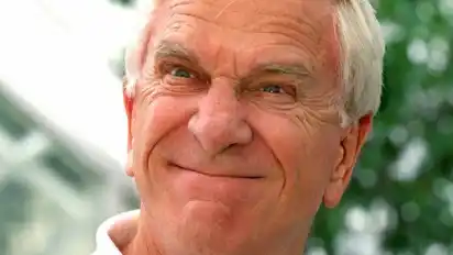 Leslie Nielsen
