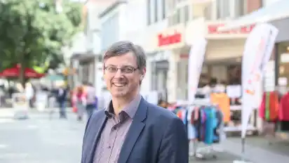Sechs neue Läden in drei Monaten: Für Wolfgang Helms ist das ein guter Schnitt. Der Geschäftsführer des Vegesack Marketing geht davon aus, dass die Zahl der leeren Läden Ende des Jahres einstellig ist.