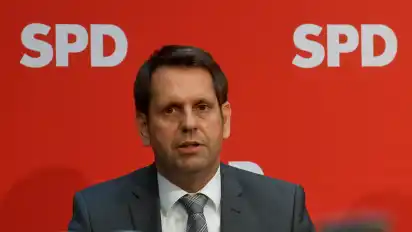 "Wir werden noch viele Jahre Diesel bauen und fahren." Wirtschaftsminister Olaf Lies.