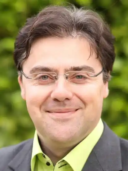 Der Grünen-Kandidat Dragos Pancescu hat eine Herzensangelegenheit: „Die offene Gesellschaft.“ Allerdings betont er mit Blick auf Zuwanderung: „Das ist keine Einbahnstraße.“