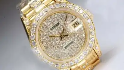 Die Polizei stellt Fotos der Diebesbeute, wie diese Rolex aus einem früheren Fall, auf ihre Homepage.
