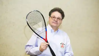 Wilhelm Eickworth, den alle nur Willi nennen, hat Squash in Bremen populär gemacht.