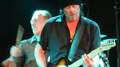 Die Hamburg Blues Band um Sänger Gert Lange spielt am 2. Oktober in der Thedinghauser Rathausscheune.