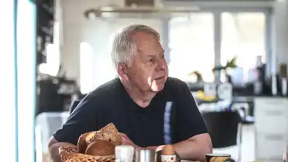 Harald Maack, wohnhaft in Scharmbeckstotel, spielt seit 2007 in der Fernsehserie „Notruf Hafenkante“ den Jörn „Wolle“ Wollenberger.