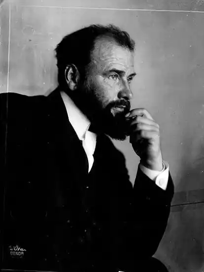 Maler, Goldfetischist, Kollektivist und Schürzenjäger: Gustav Klimt (1862-1918).