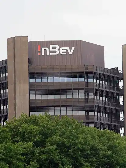 Der belgische Brauereikonzern InBev will in Bremen 262 Stellen streichen.