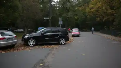 Sorgen in den Städten zunehmend für Parkplatznot: die immer größer werdenden Automodelle.