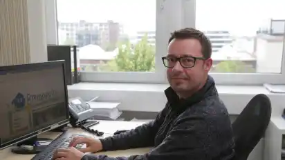 Linus Edwards, Abteilungsleiter der Bremer Sportjugend, sucht noch Sponsoren und Helfer für die Kinderstadt.