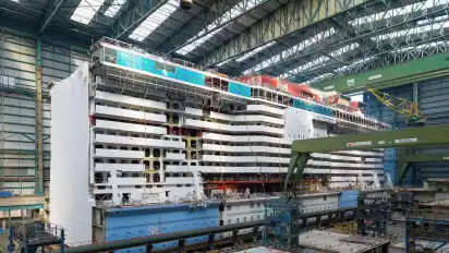 Die Auftragsbücher der Papenburger Meyer-Werft sind voll. Aktuelles Projekt ist der Bau der "Spectrum of the Seas".
