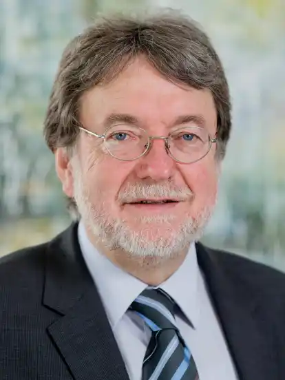 Joachim Möller vom Institut für Arbeitsmarkt- und Berufsforschung (IAB).