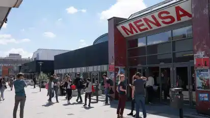 Die Mensa der Uni Bremen wird drei Wochen lang saniert.