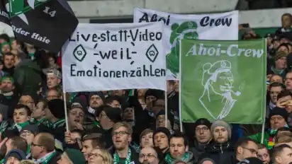 Auch die Werder-Fans finden den Videobeweis nicht so gut.