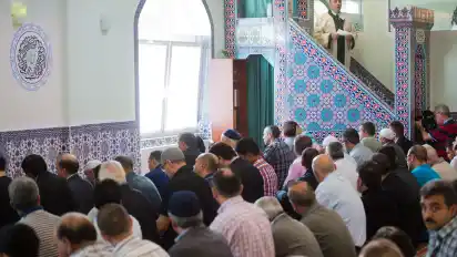 Für eine Verbesserung der Lage der Muslime sieht die Türkisch-Islamische Union die Politik am Zug.