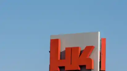 Das Logo des Waffenherstellers Heckler & Koch in Oberndorf