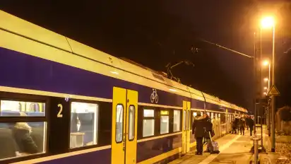 Die Nordwestbahn fährt in den Nächten zu Sonnabend und Sonntag an den nächsten beiden Wochenenden nicht mehr die letzte Tour von Bremen über Achim nach Verden.