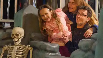 Be-geistert: Nicole Manteufel mit Tochter Isabelle und Harald Lübeck.