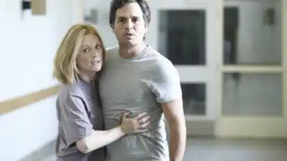 Mark Ruffalo (hier mit Julianne Moore in "Stadt der Blinden" - auf DVD erhältlich) ist eher für Charakterrollen bekannt.