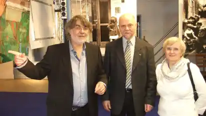 Krimiautor Reinhold Friedl, Gottfried-Forscher Rainer Leive mit seiner Frau (von links) bei einer anderen Veranstaltung.