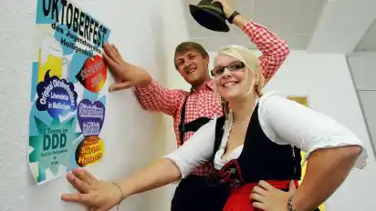 Voller Vorfreude: Nicole Finke und Manuel Schulenberg laden ein zum Duell der Dorfjugenden in Heiligenfelde.