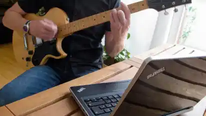 Klampfen wie ein Rockstar